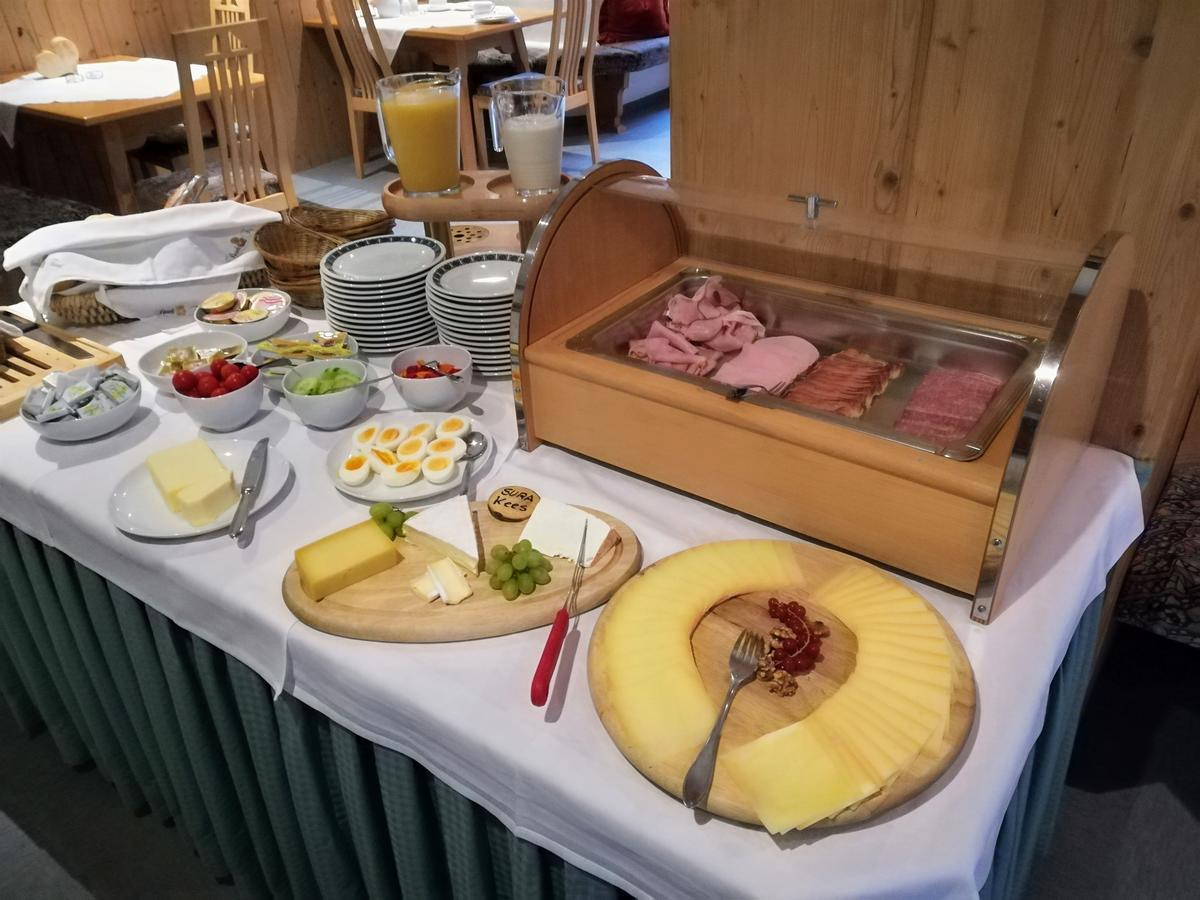 Wohlfuehlpension Tirolerhof 3*