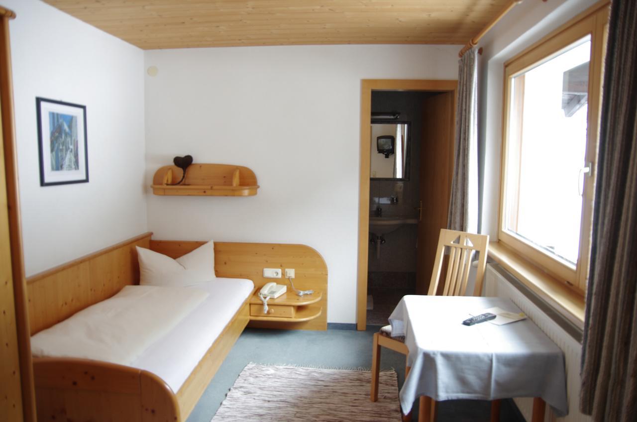Wohlfuehlpension Tirolerhof Partenen