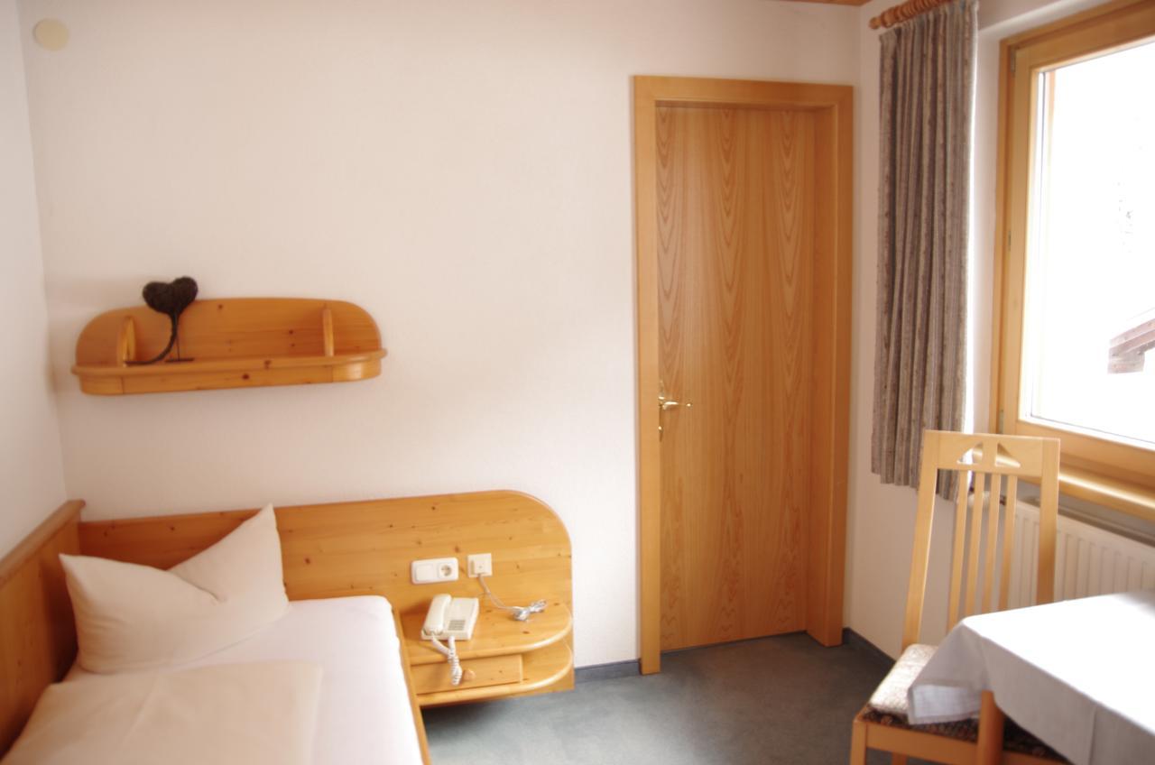Wohlfuehlpension Tirolerhof 3* Partenen